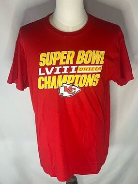 NFL Team Apparel Kansas City Chiefs Super Bowl LVIII Champions Men’s Shirt Large